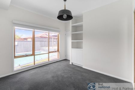 45 Neasham Drive, Dandenong North - Photo 2