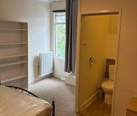 1 bed Room in Shared House - To Let - Photo 5