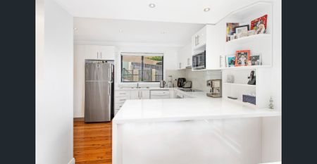 Renovated Executive Family Home - Photo 5