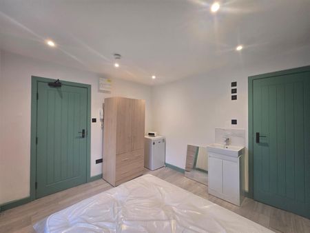 Wheatley Crescent, Hayes UB3, London - Photo 5