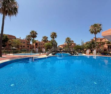 Alquiler de piso en Avenida Hacienda del Sol - Photo 1