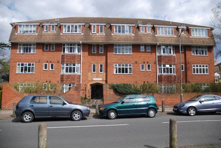 Inner Park Road, Southfields, SW19 - Photo 2