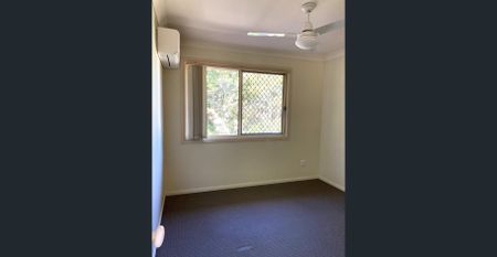 Amazing location - Walk to Westfield! - Photo 5