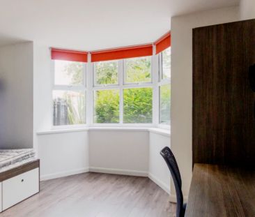 Flat 1 - 4 Bedrooms - Photo 4