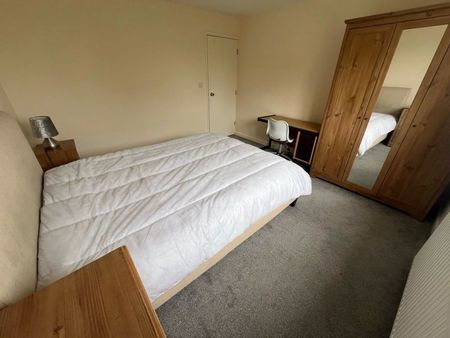 St. Teresas Court, Gloucester Road North - Photo 4