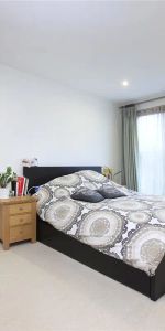 1 bedroom flat in Clapham - Photo 3