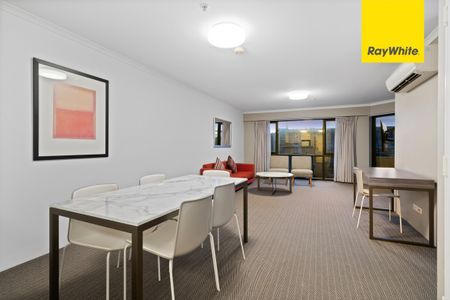 Effortless Inner City Living - Fully furnished 1 bedroom apartment - Photo 2