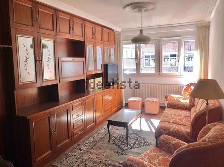 Alquiler de piso en Calle Cabo Peñas, 5 CalleCaboPeasOviedo - Photo 4