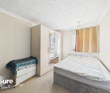 4 bedroom terraced house to rent - Photo 2