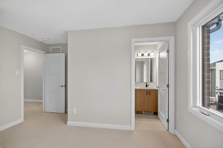 For Lease - 1405 Creekway Private, Kanata, Ontario - Photo 3