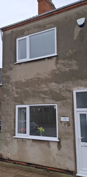 2 Bedroom Family Let - Photo 1