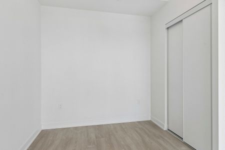 For Lease - 5 Quarrington Lane Unit# 2108, Toronto, Ontario - Photo 2