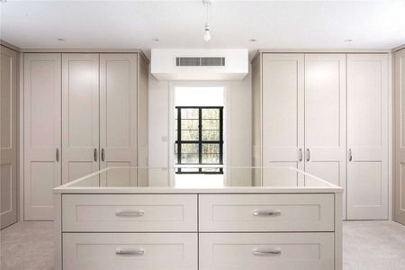 A stunning rural property that has been meticulously refurbished to an exceptional standard - Photo 2