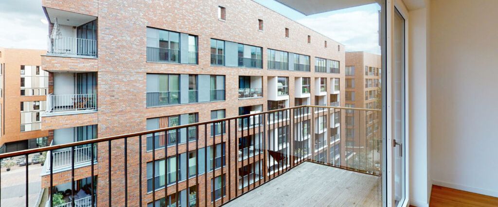 HafenCity: 2-Zimmer-Wohnung mit großem Balkon und Einbauküche zu vermieten - Foto 1