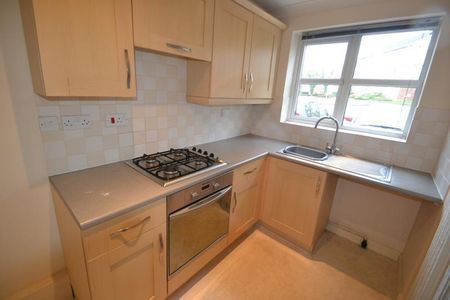 2 bedroom terraced house to rent - Photo 2