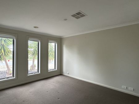 23 Rembrandt Road, SHEPPARTON VIC 3630 - Photo 2