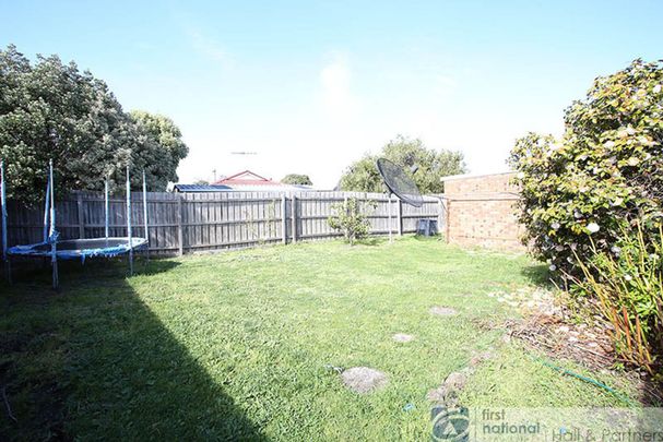 32 Amaroo Drive, 3196, Chelsea Heights Vic - Photo 1