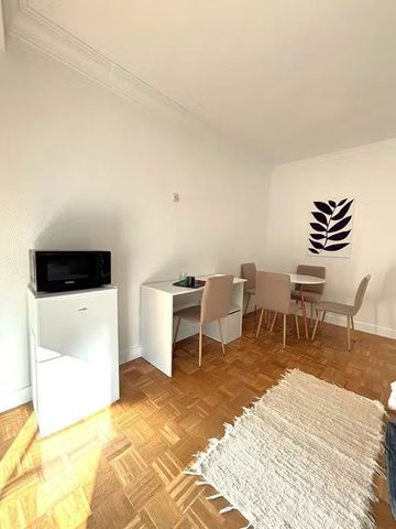 Avenida de Fuenlabrada, Leganés, Community of Madrid 28912 - Photo 2