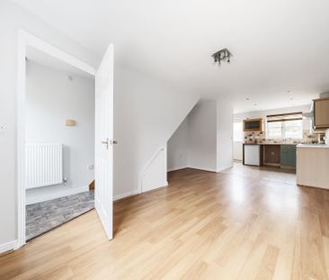 2 bedroom semi-detached house to rent - Photo 2