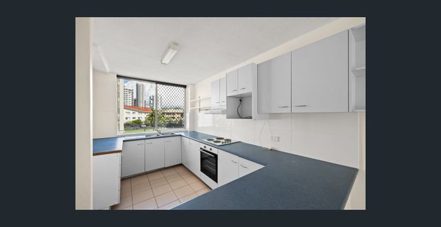 Beach Front Apartment in Prime Location - Photo 1