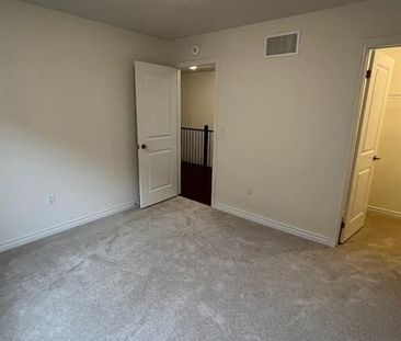 For Lease - 60 Shepherd Drive, Barrie, Ontario - Photo 2