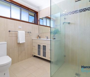 WALKING DISTANCE TO TOONGABBIE TRAIN STATION!! - Photo 1