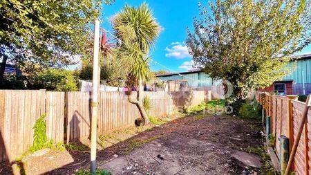 Orchard Road, Brentford, TW8 - Photo 5