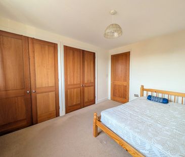 Flat to rent on - Photo 3