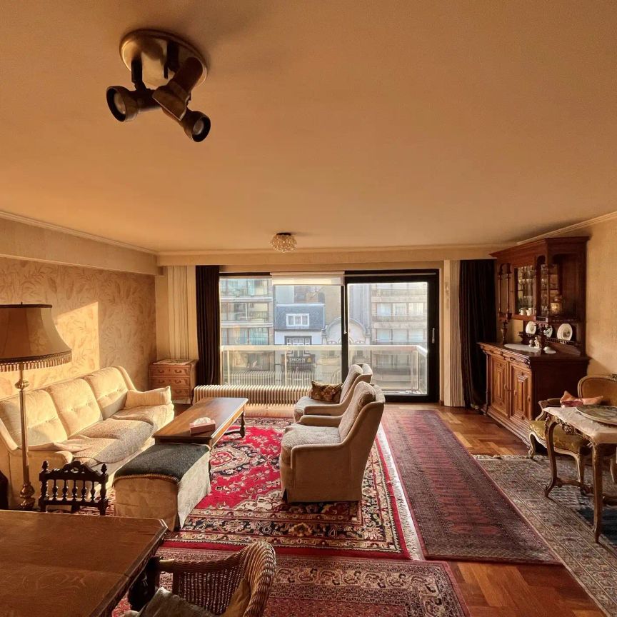 Gemeubeld appartement met 2 slpks. in centrum Knokke - Photo 1