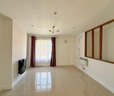 2 bedroom maisonette to rent - Photo 1