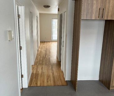 🏡 5 ½ complètement rénové à louer – Saint-Jérôme - Photo 4