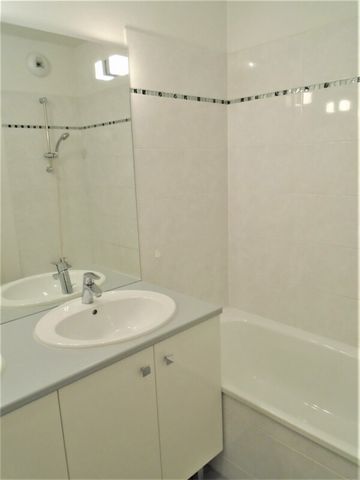 Location Appartement 3 pièces 55m² MURET 31600 - Photo 4
