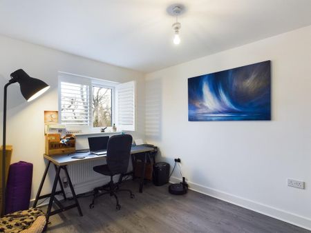 3 bedroom semi-detached house to rent - Photo 4