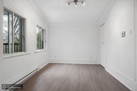 Apartment for rent in the Bois de Saraguay neighbourhood -Ahuntsic-Cartierville - Photo 2