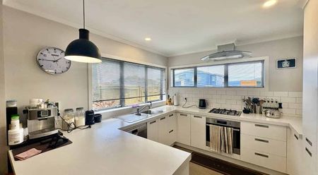 Modern, low maintenance living in Prime Johnsonville - Photo 3