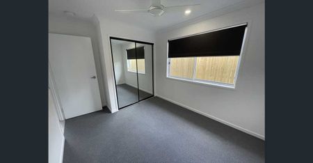 Stylish, Modern & Compact Family Home - Photo 4