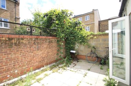 2 bedroom apartment to rent Old Kent Road, London, SE1 - Photo 5