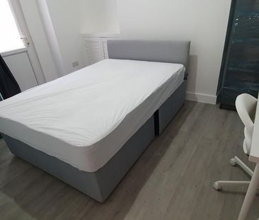 5 bedroom house to rent - Photo 2