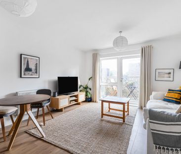 1 bedroom Flat To Let Total Size: 555 SQ FT - Photo 2