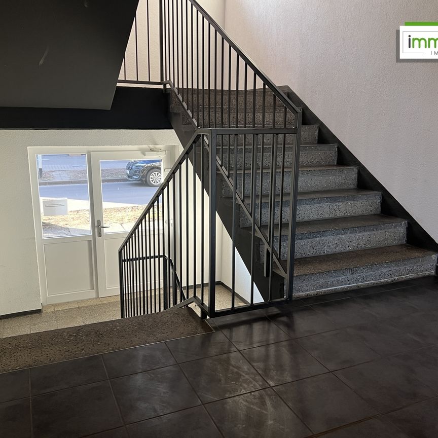 Ideal für Singles** Schöne 2-Raum Wohnung mit Wanne und Balkon in Stadtfeld-Ost! Stellplatz möglich! - Photo 1