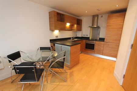 Clarence House, Leeds City Centre, LS10 1JT - Photo 2