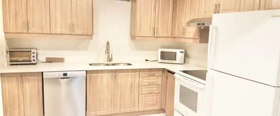 664 Esprit Crescent, Mississauga, Ontario L5R 3B9 | 664 Esprit Crescent, Mississauga - Photo 1