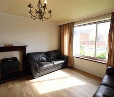 5 BED Bungalow To rent - Photo 1