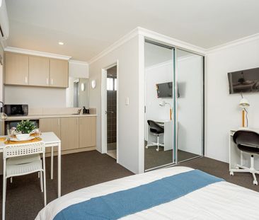 2/17 Westport Street, Madora Bay, WA 6210 - Photo 4