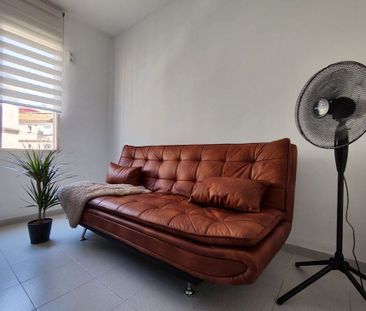 Carrer Sants Just i Pastor, Valencia, Valencian Community 46022 - Photo 5