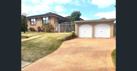 33 Benham Road, Minto, NSW 2566 - Photo 4