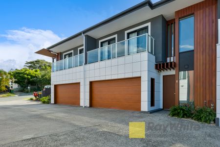 2/95-97 Johnston Street, Southport QLD 4215 - Townhouse For Rent - $1,000 | Domain - Photo 3