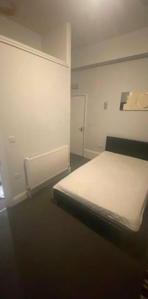 House share to rent - Photo 1