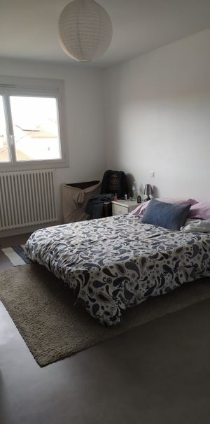 Location Appartement 4 pièces 74m² MARMANDE 47200 - Photo 2