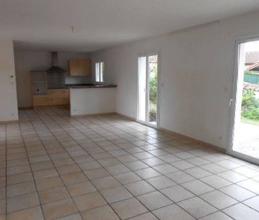 Location maison 6 pièces 105.46 m² à Dagneux (01120) - Photo 2